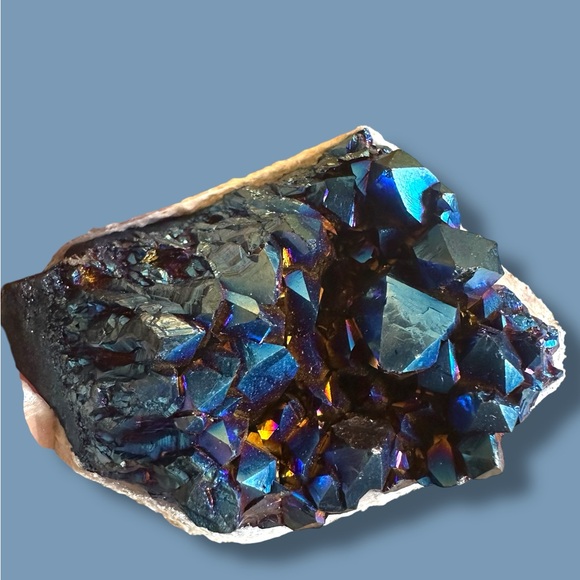 Aura Amethyst Geode Crystal - Picture 2 of 10